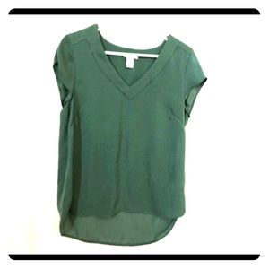 H & M Green Short sleeve high low Blouse Sz 8